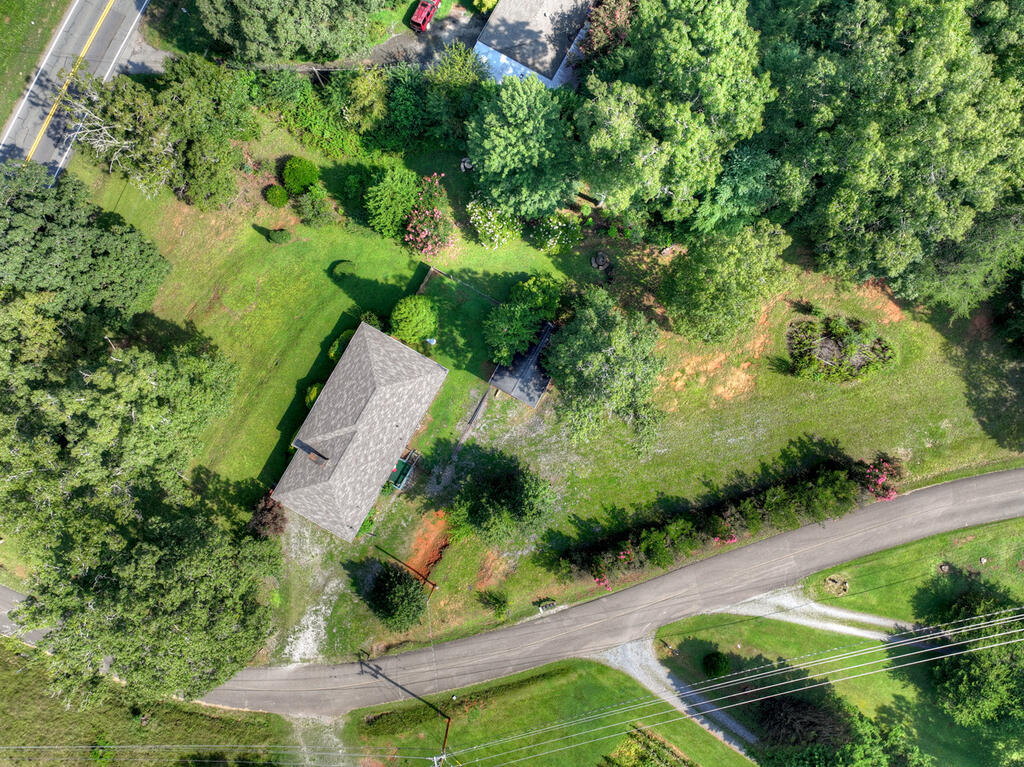 35 E Thomas Road