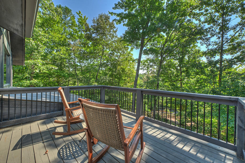 199 Hiawatha Trail N