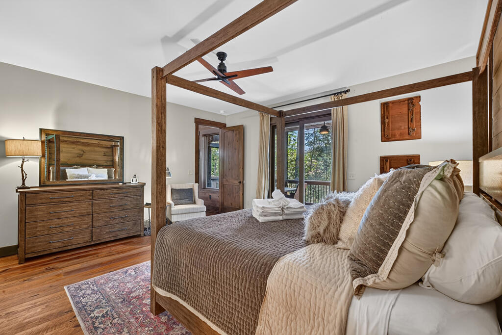 199 Hiawatha Trail N