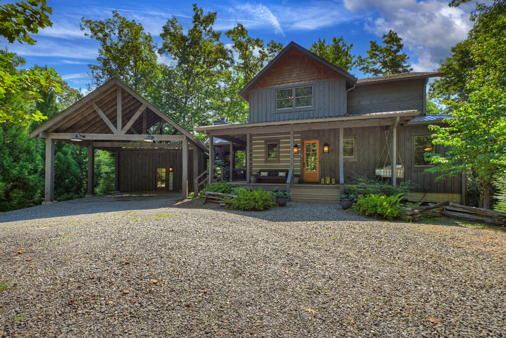 199 Hiawatha Trail N