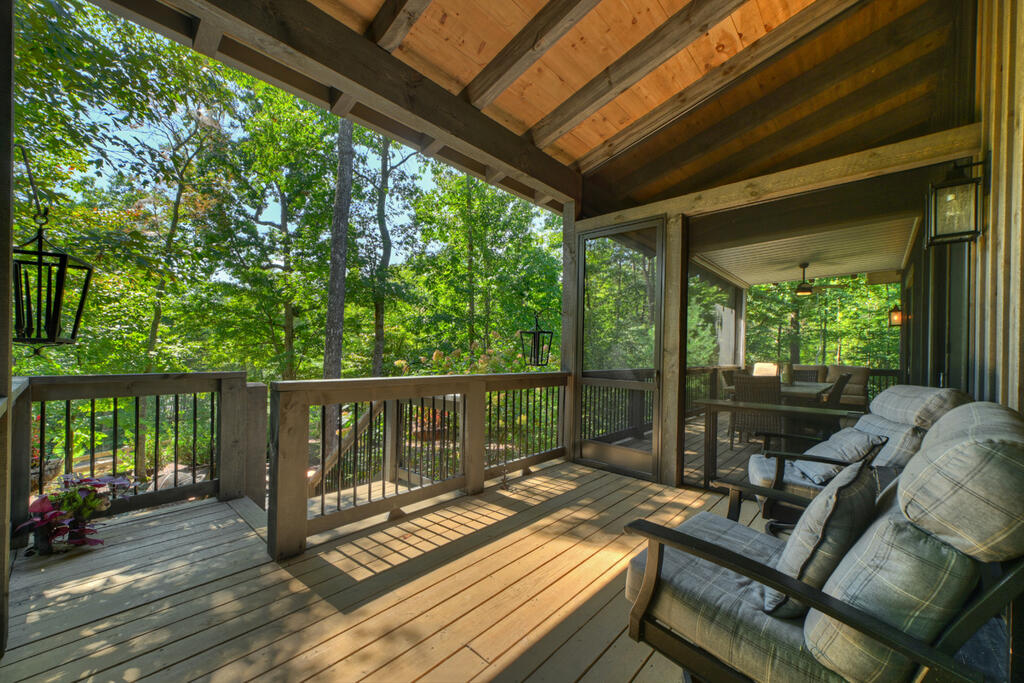 199 Hiawatha Trail N