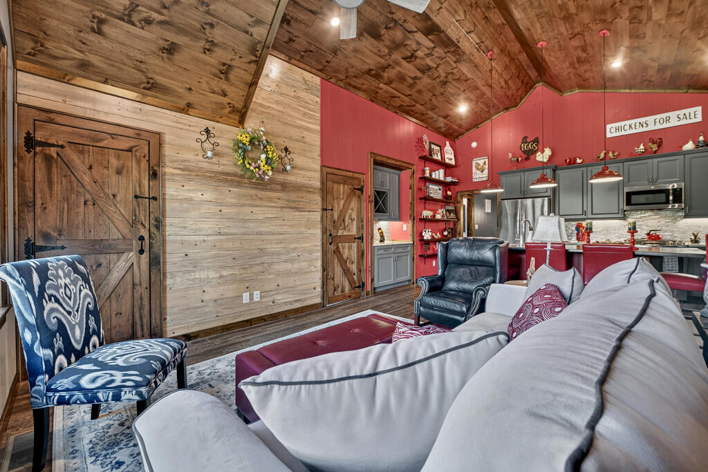 955 Old Toccoa Loop