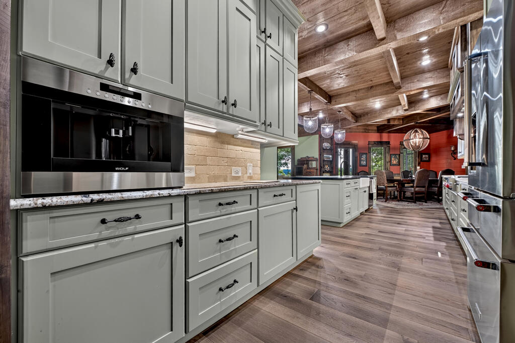 955 Old Toccoa Loop