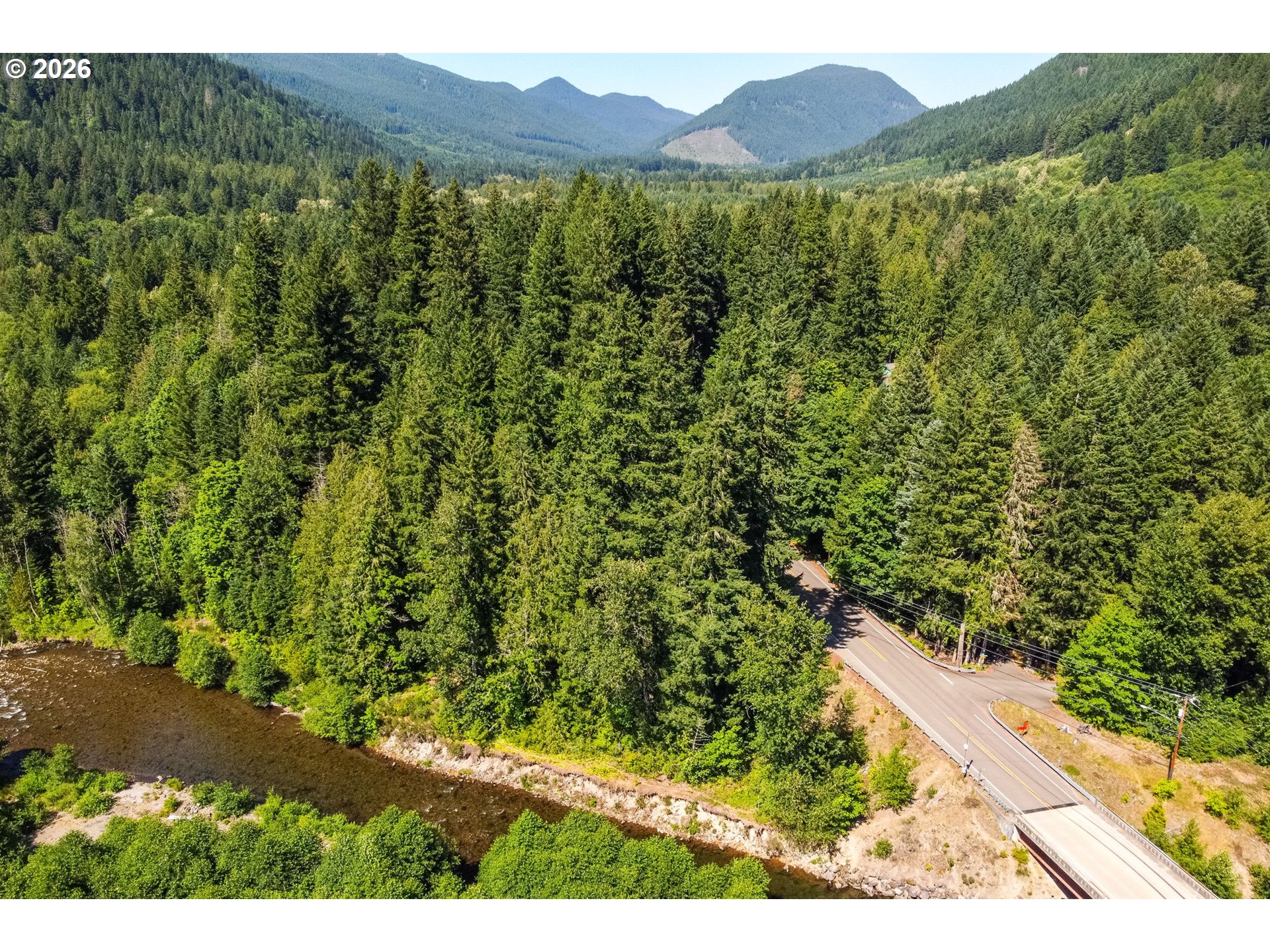 E Zig Zag River RD