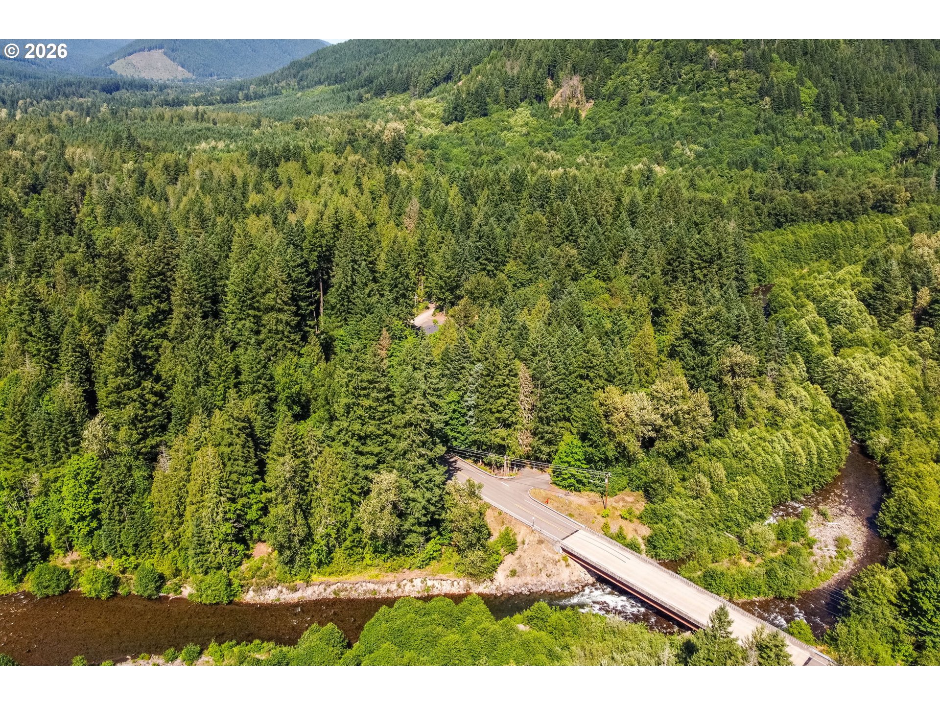 E Zig Zag River RD