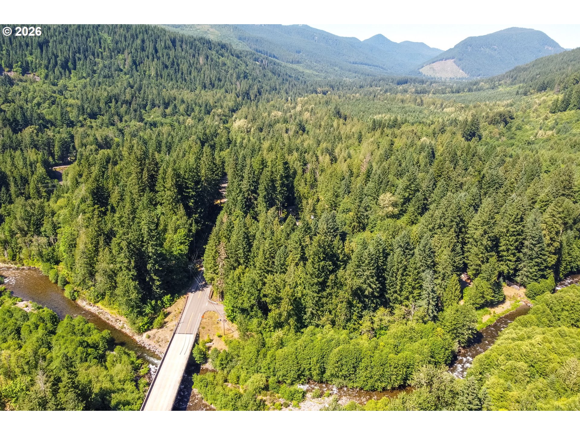 E Zig Zag River RD