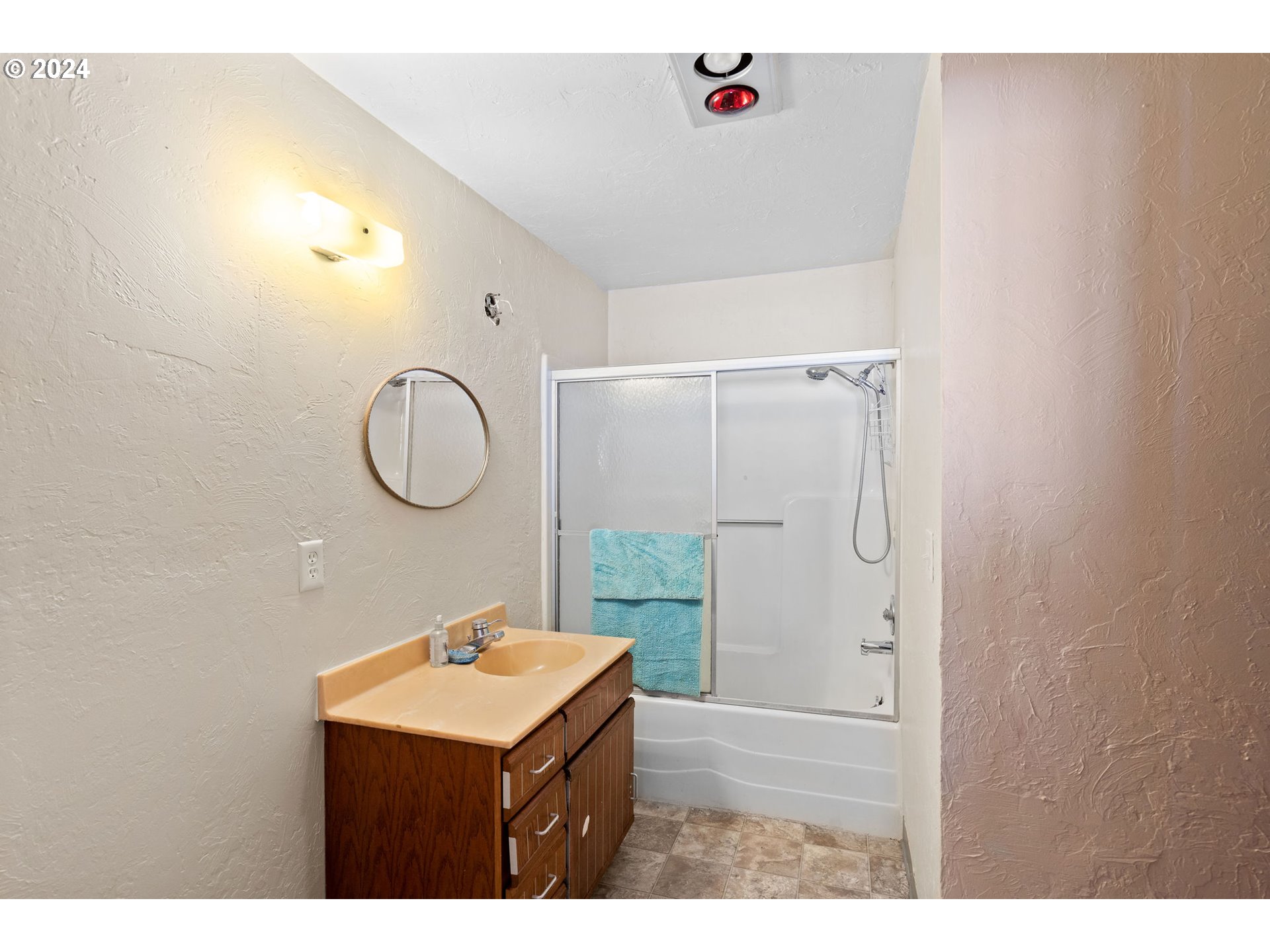 1918 EVERGREEN AVE NE