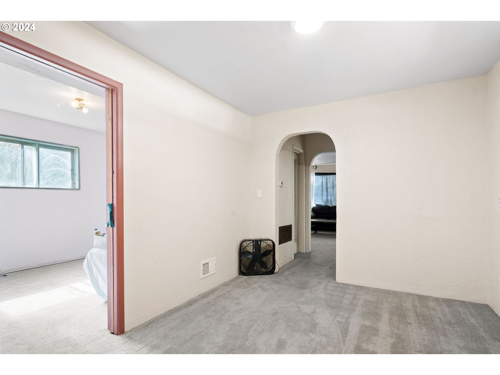 1918 EVERGREEN AVE NE