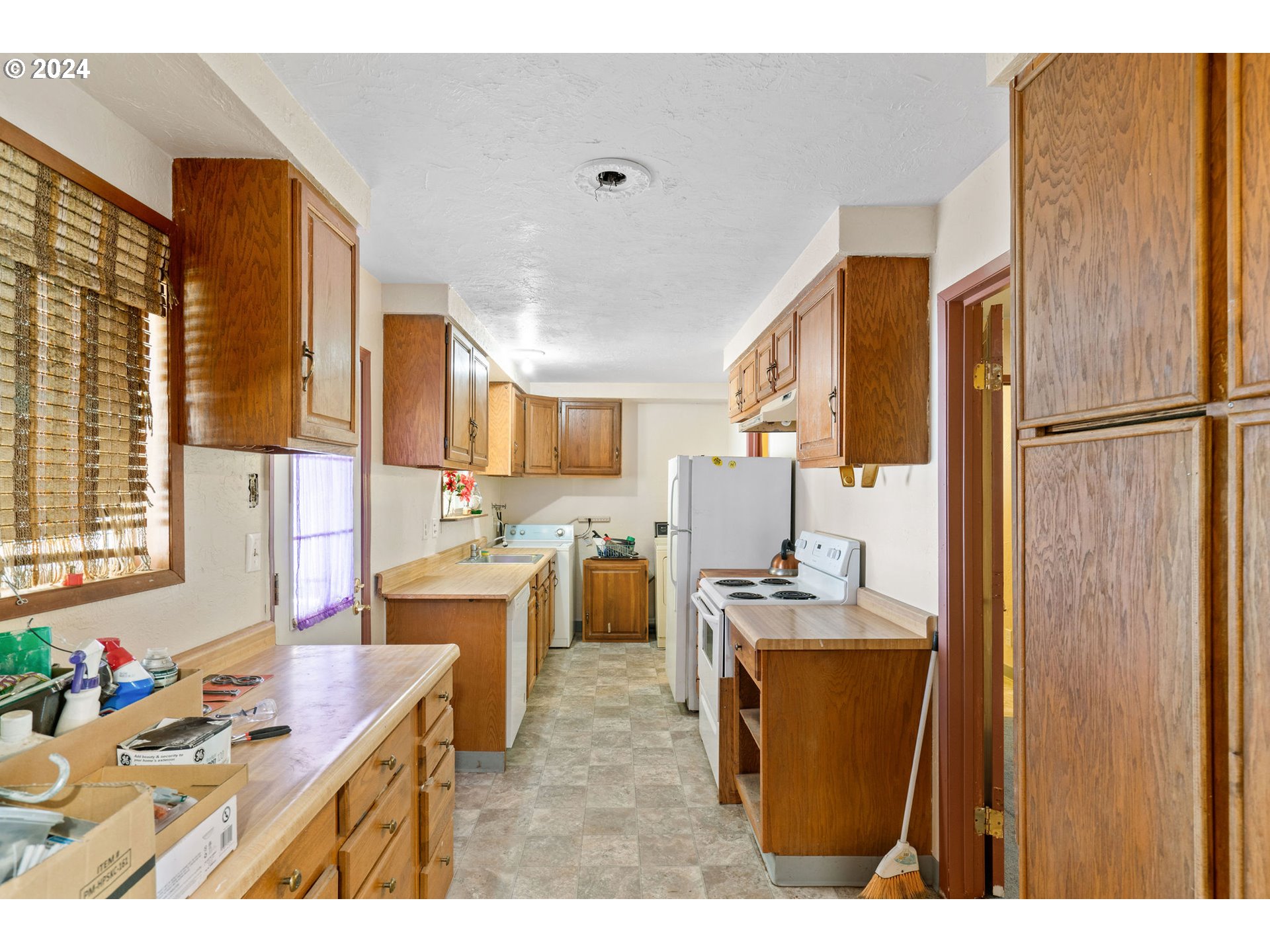 1918 EVERGREEN AVE NE