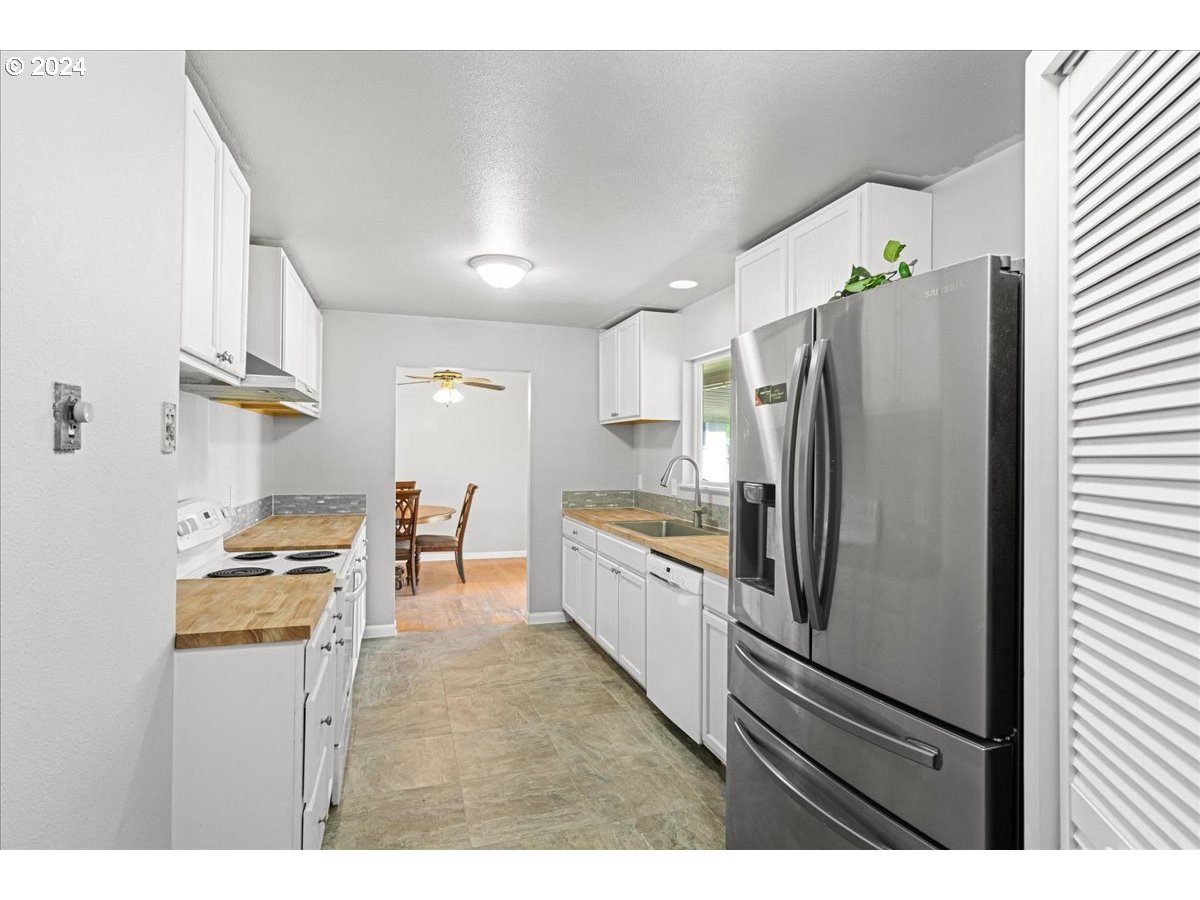1130 SW WANETAH WAY, McMinnville