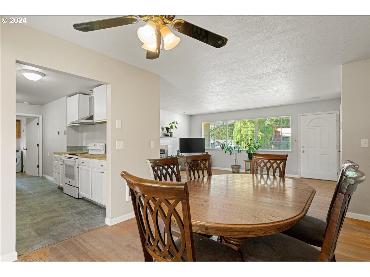 1130 SW WANETAH WAY, McMinnville