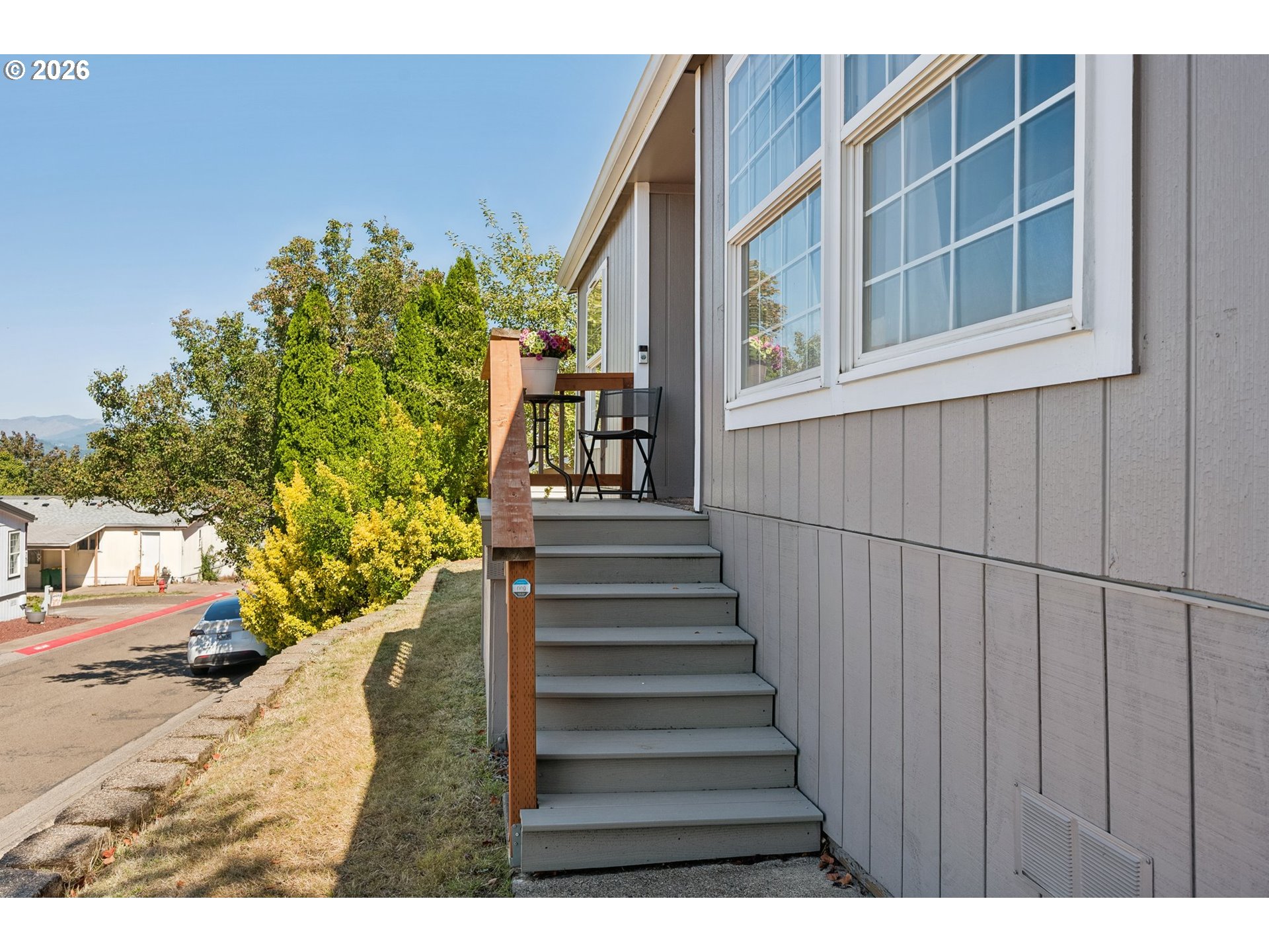 772 SW LIVINGSTON PL