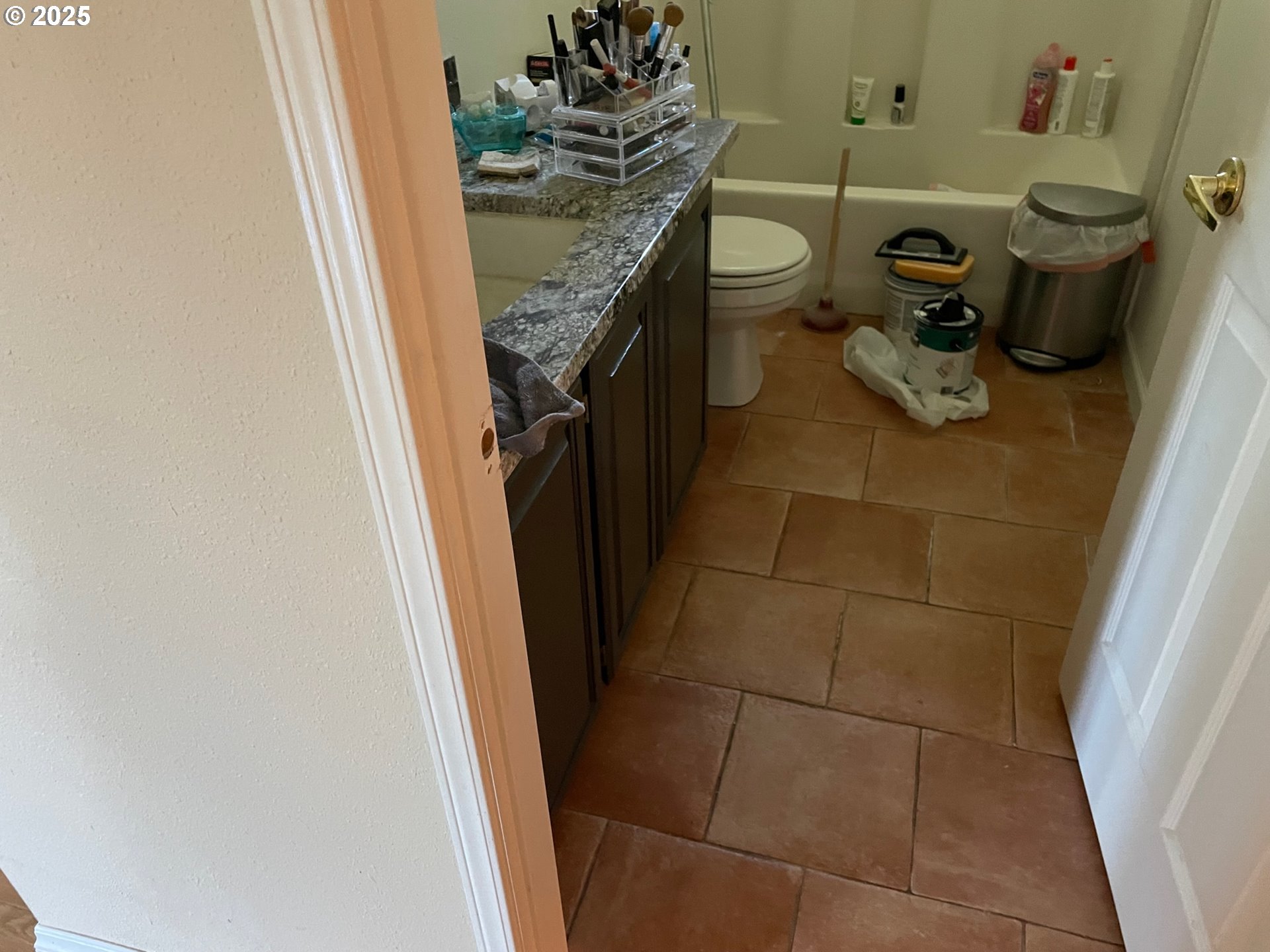 1143 JASPER LN