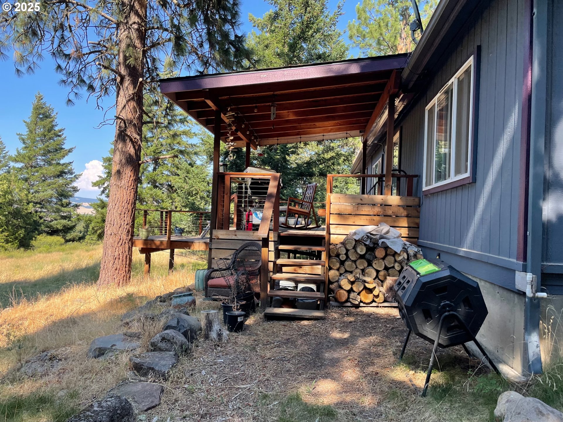 1143 JASPER LN