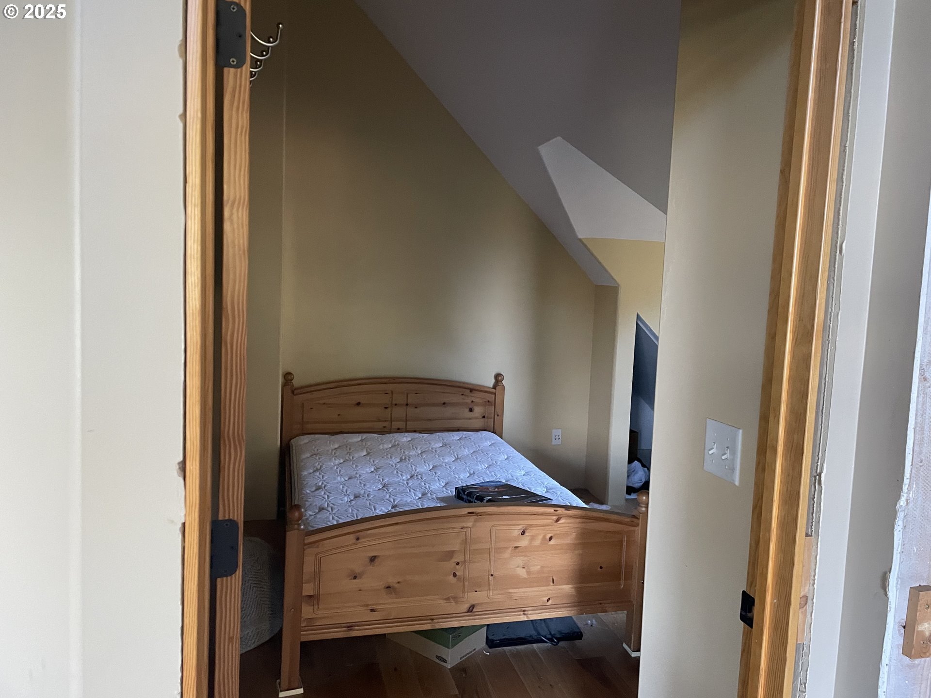 1143 JASPER LN