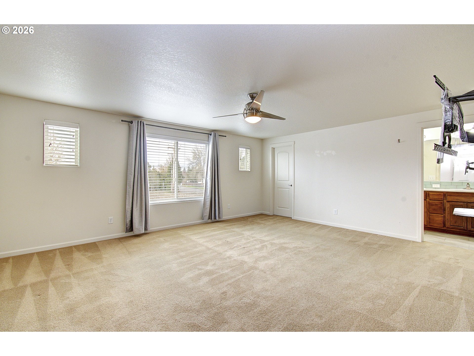 610 SE 11TH AVE