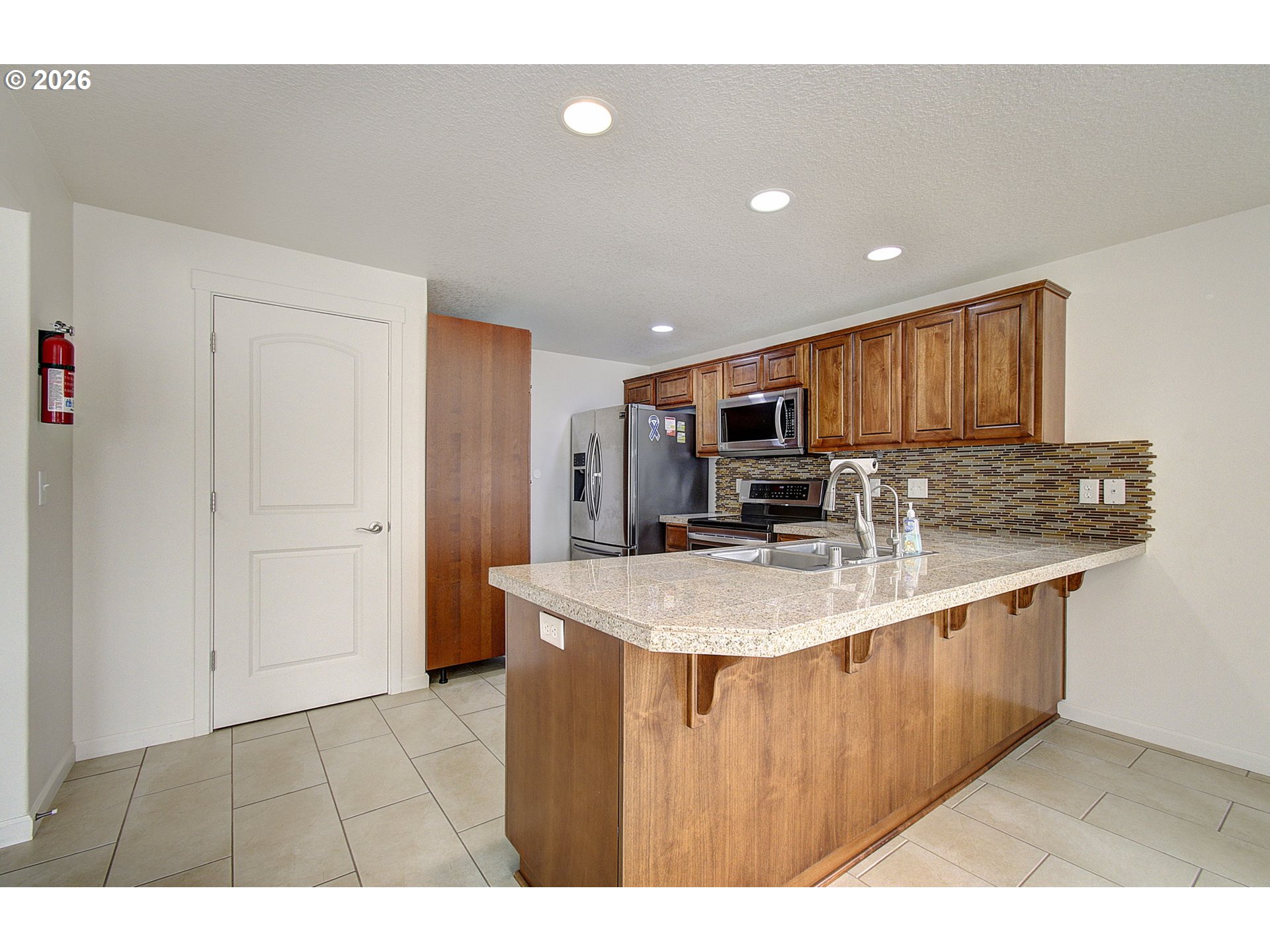 610 SE 11TH AVE