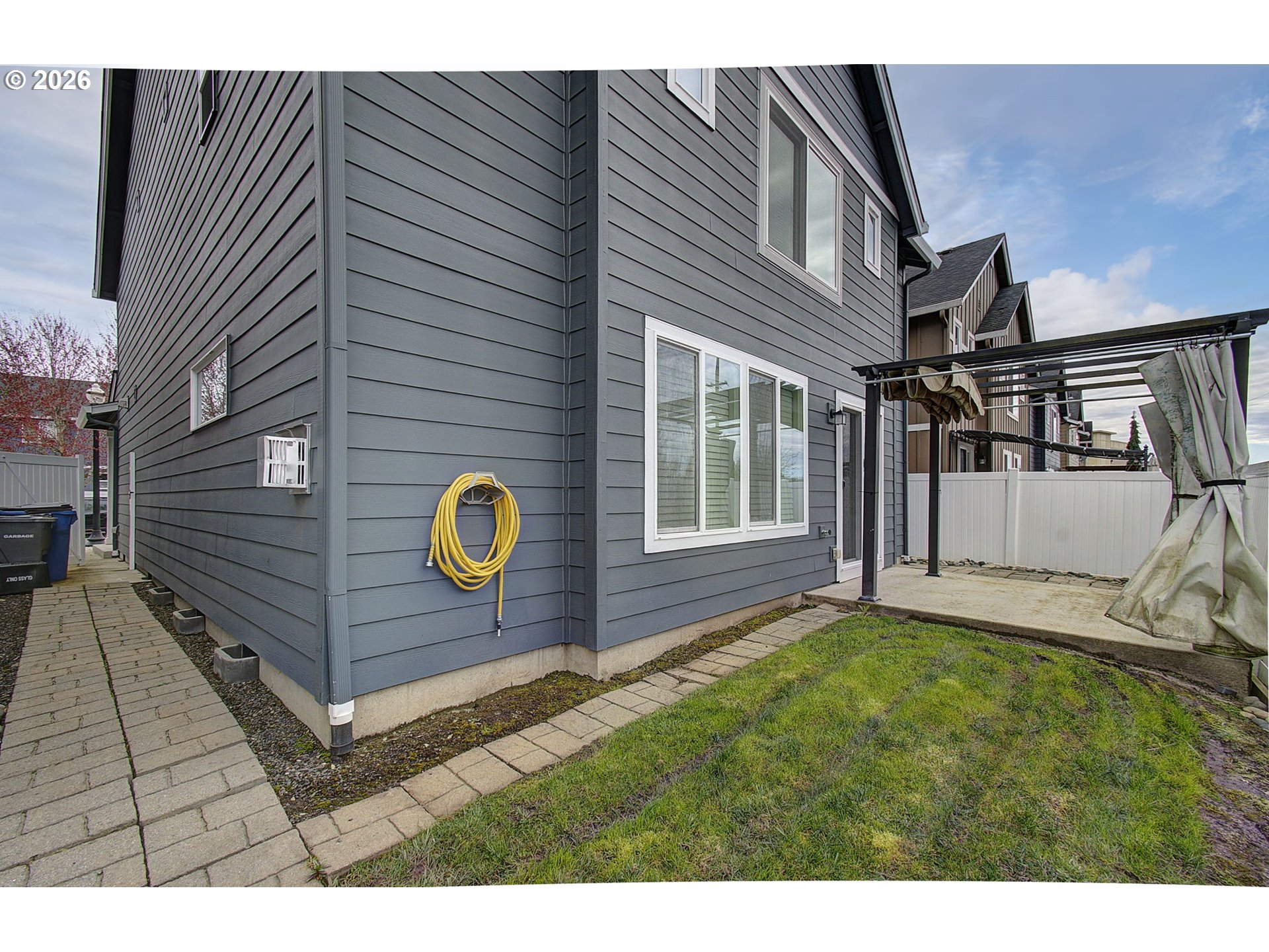 610 SE 11TH AVE