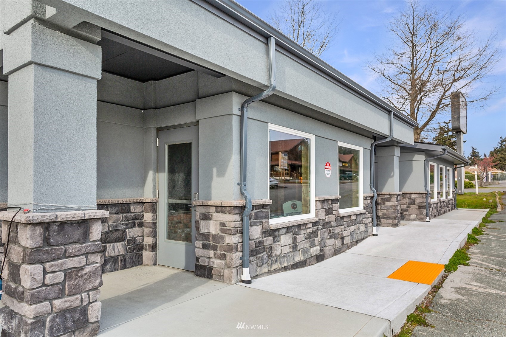 421 NE Midway Boulevard