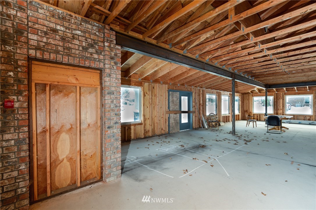 421 NE Midway Boulevard