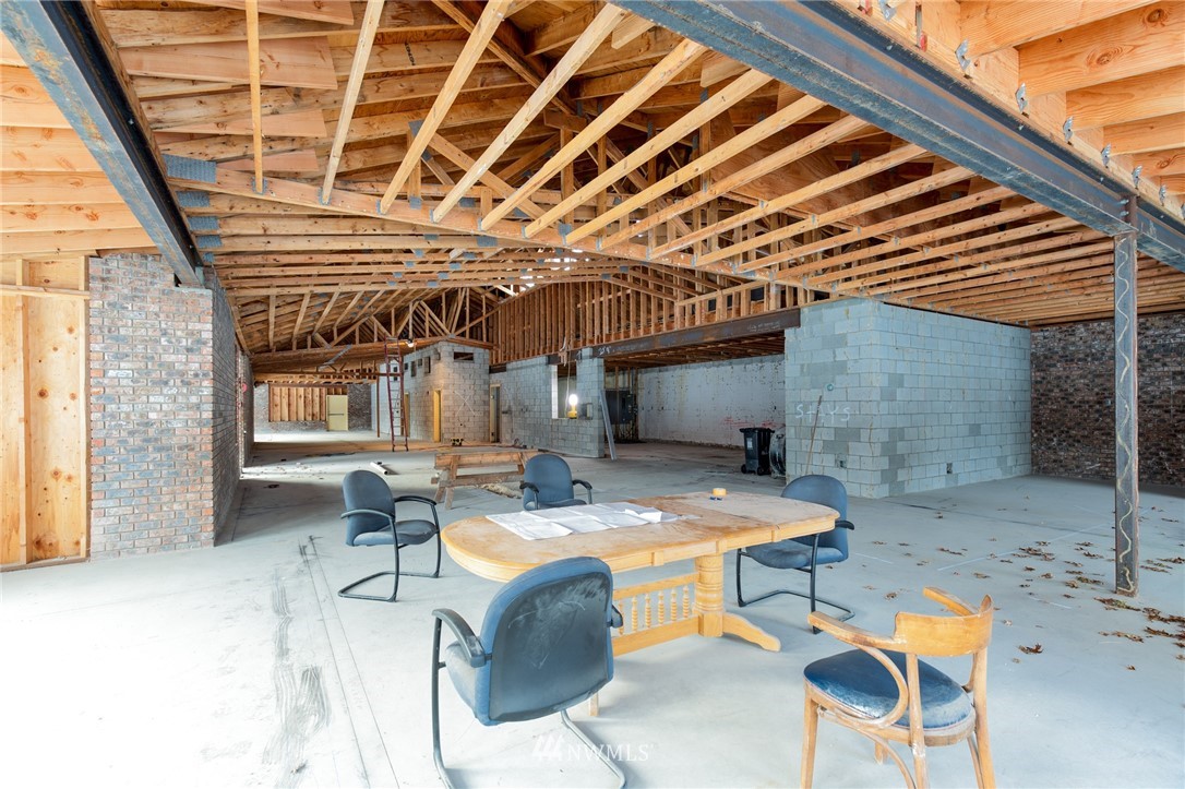 421 NE Midway Boulevard