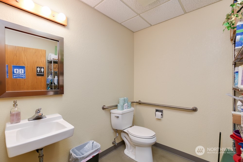 785 SE Bayshore Drive