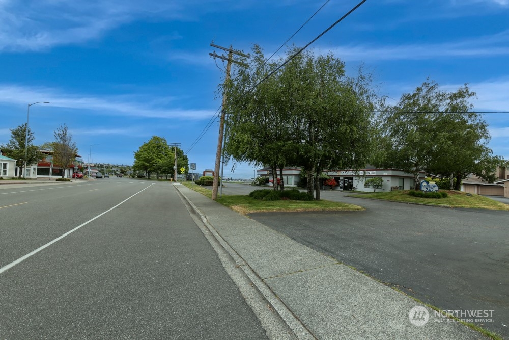 785 SE Bayshore Drive