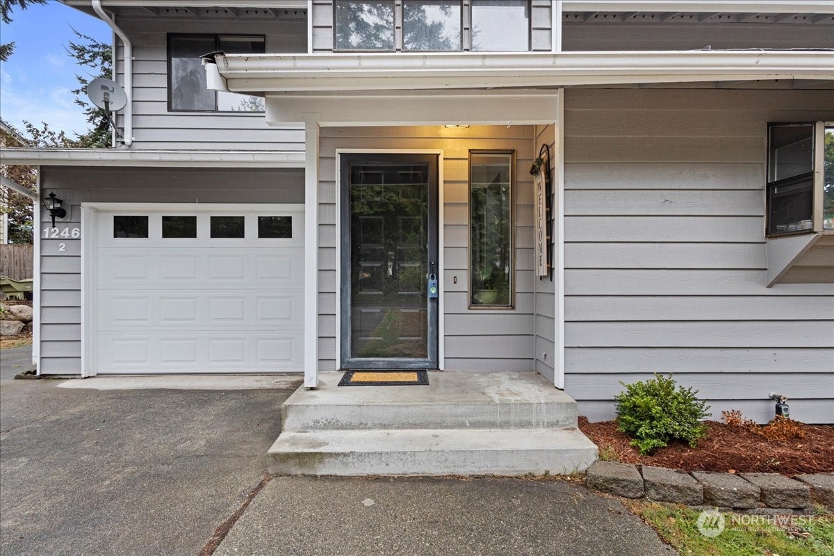 1246 NW Lanyard Loop Unit: 2