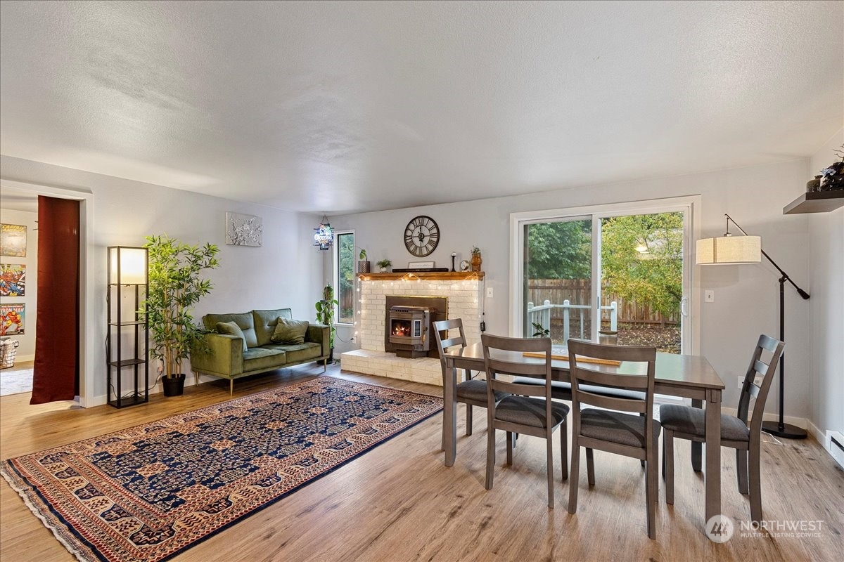 1246 NW Lanyard Loop Unit: 2