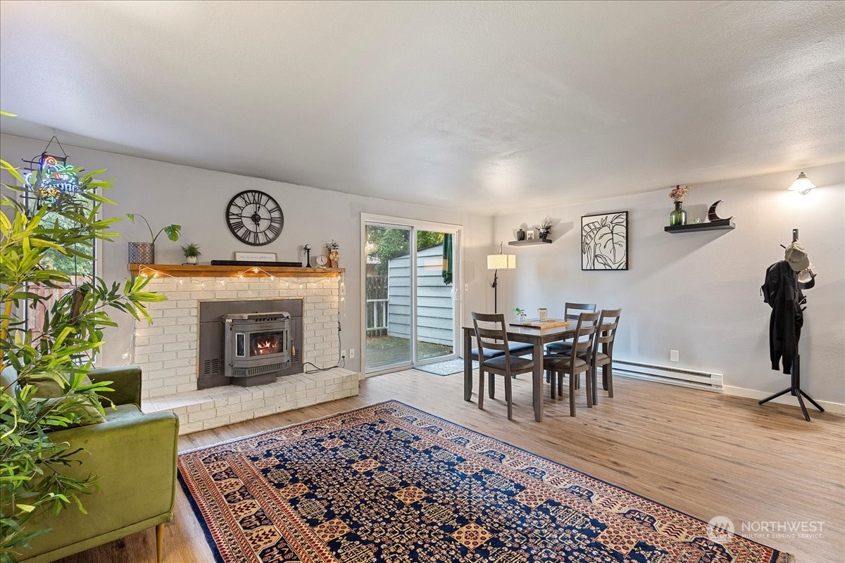 1246 NW Lanyard Loop Unit: 2