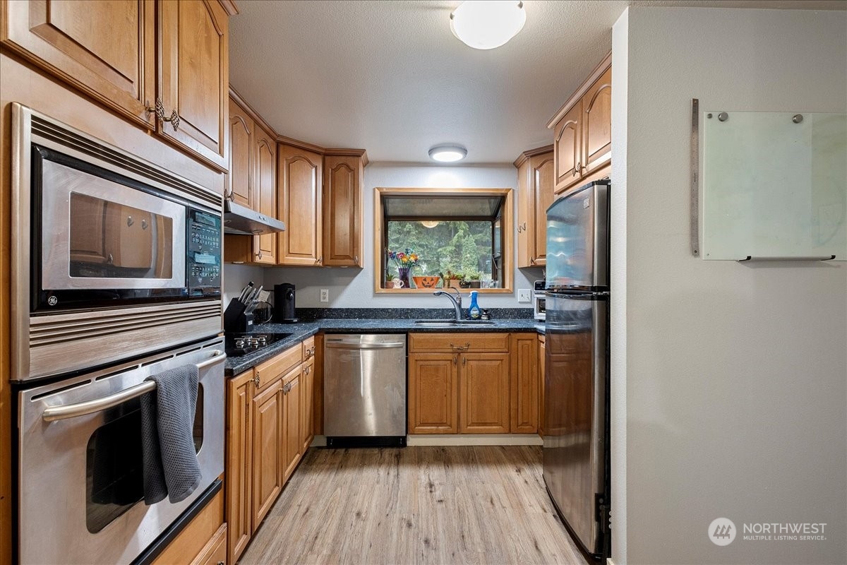 1246 NW Lanyard Loop Unit: 2