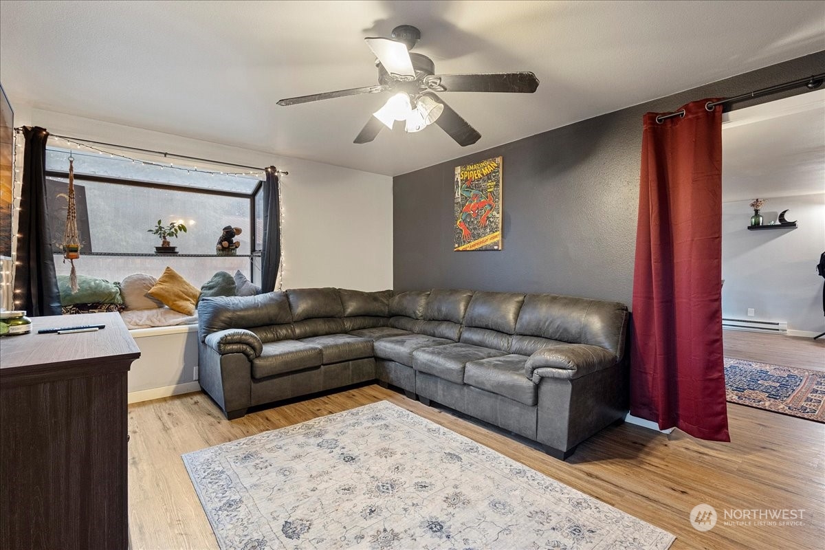 1246 NW Lanyard Loop Unit: 2