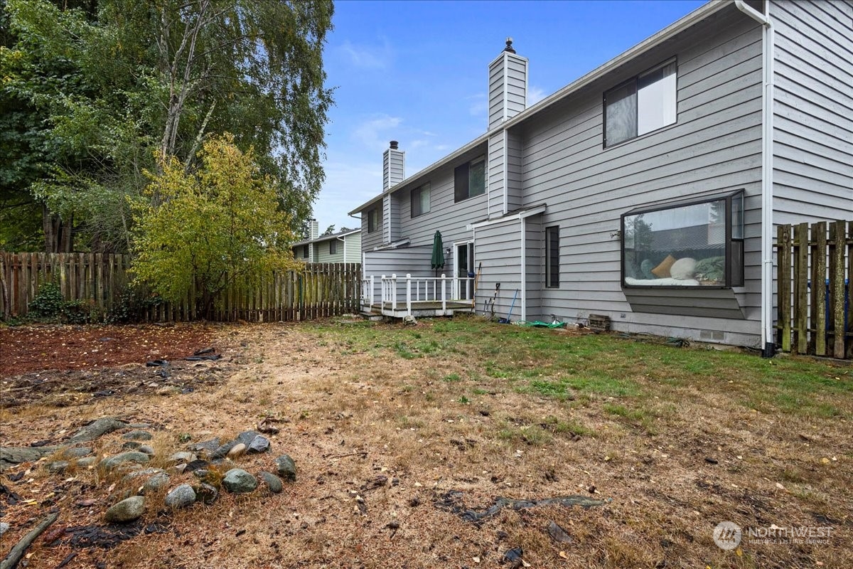 1246 NW Lanyard Loop Unit: 2