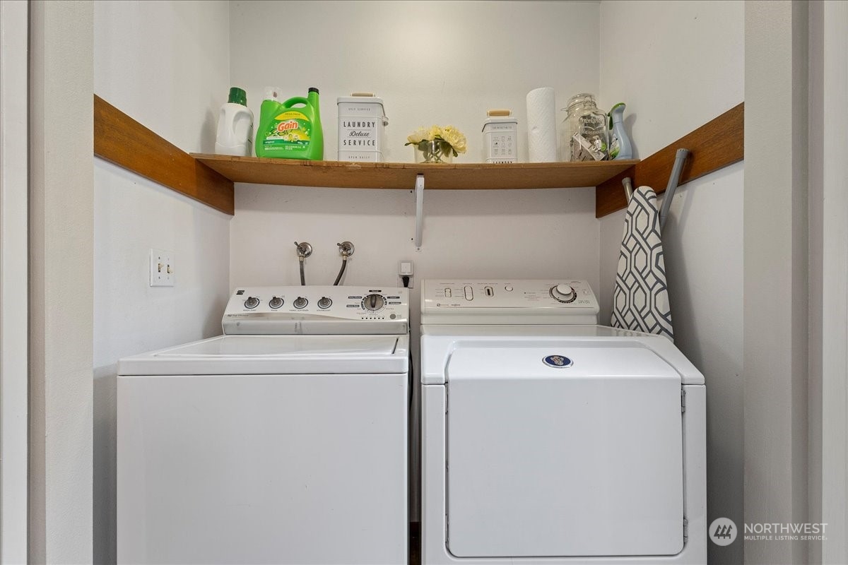 1246 NW Lanyard Loop Unit: 2