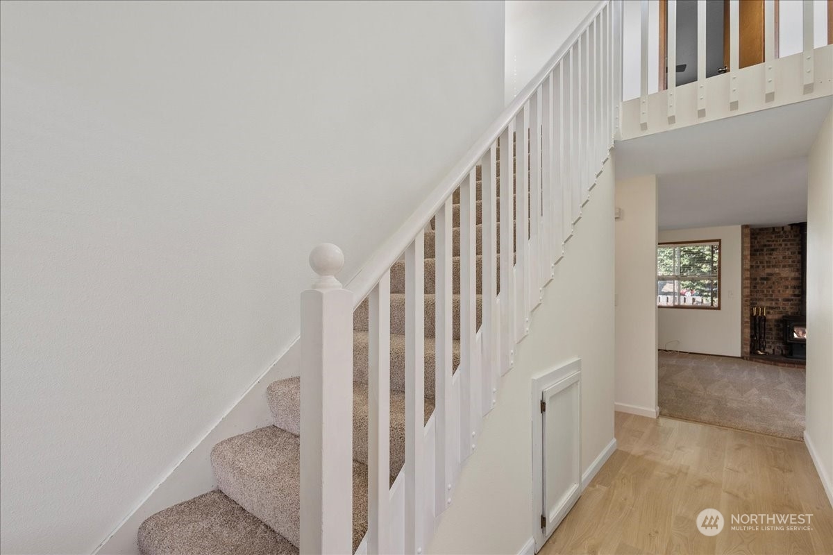 229 NE Nunan Loop Unit: 5-1