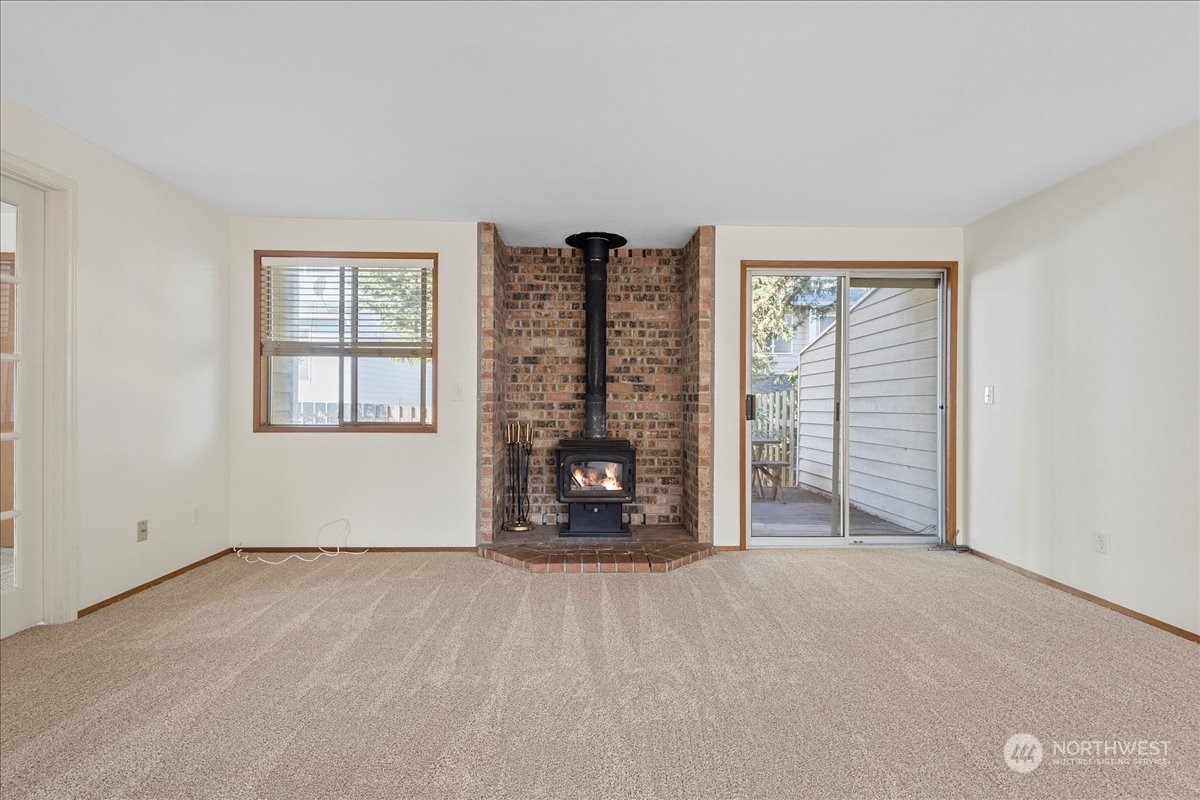 229 NE Nunan Loop Unit: 5-1