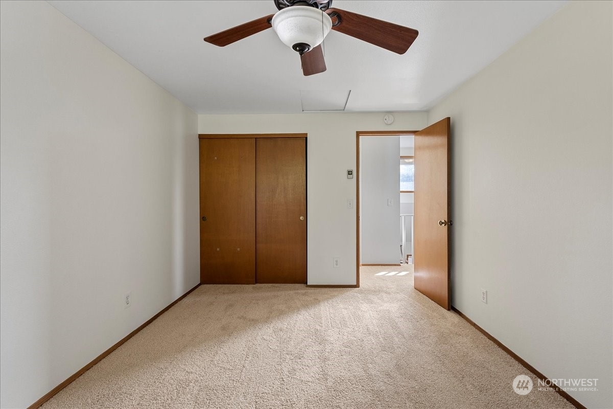 229 NE Nunan Loop Unit: 5-1