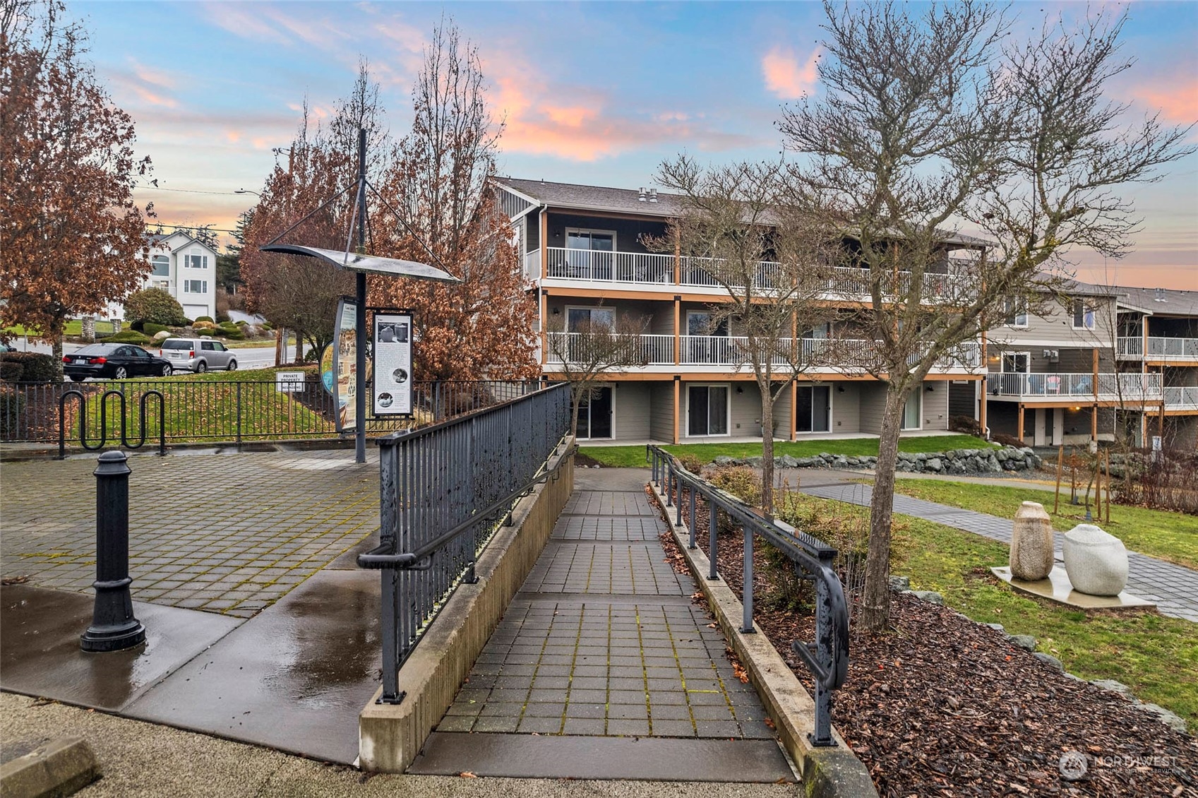 1890 SW Scenic Heights Street Unit: B4