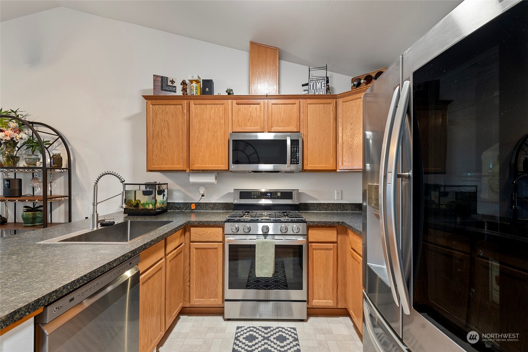 1890 SW Scenic Heights Street Unit: B4