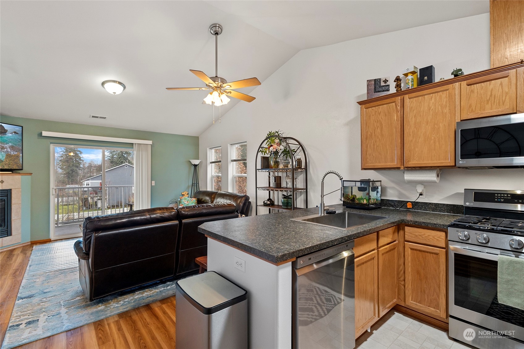 1890 SW Scenic Heights Street Unit: B4