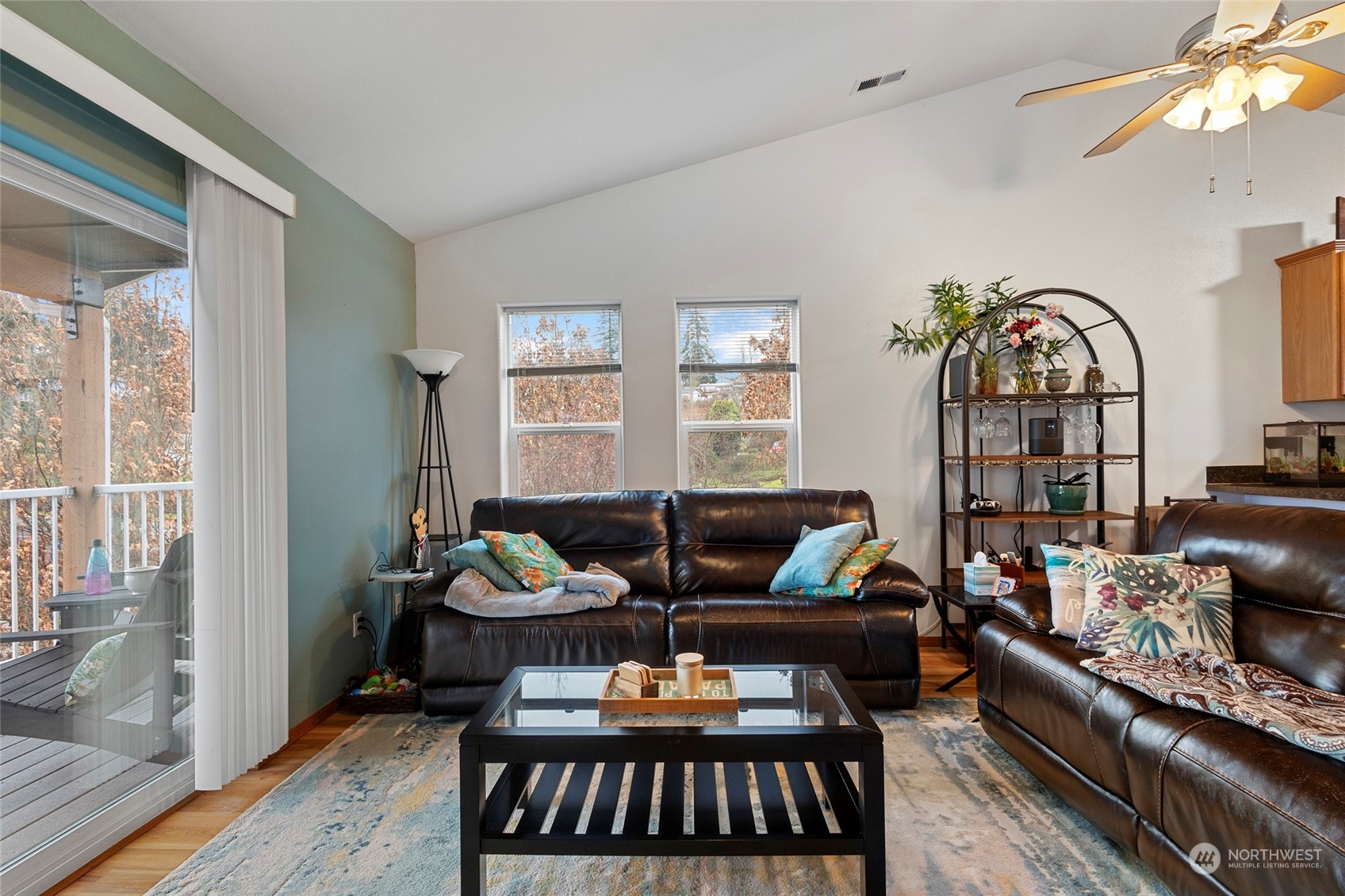 1890 SW Scenic Heights Street Unit: B4