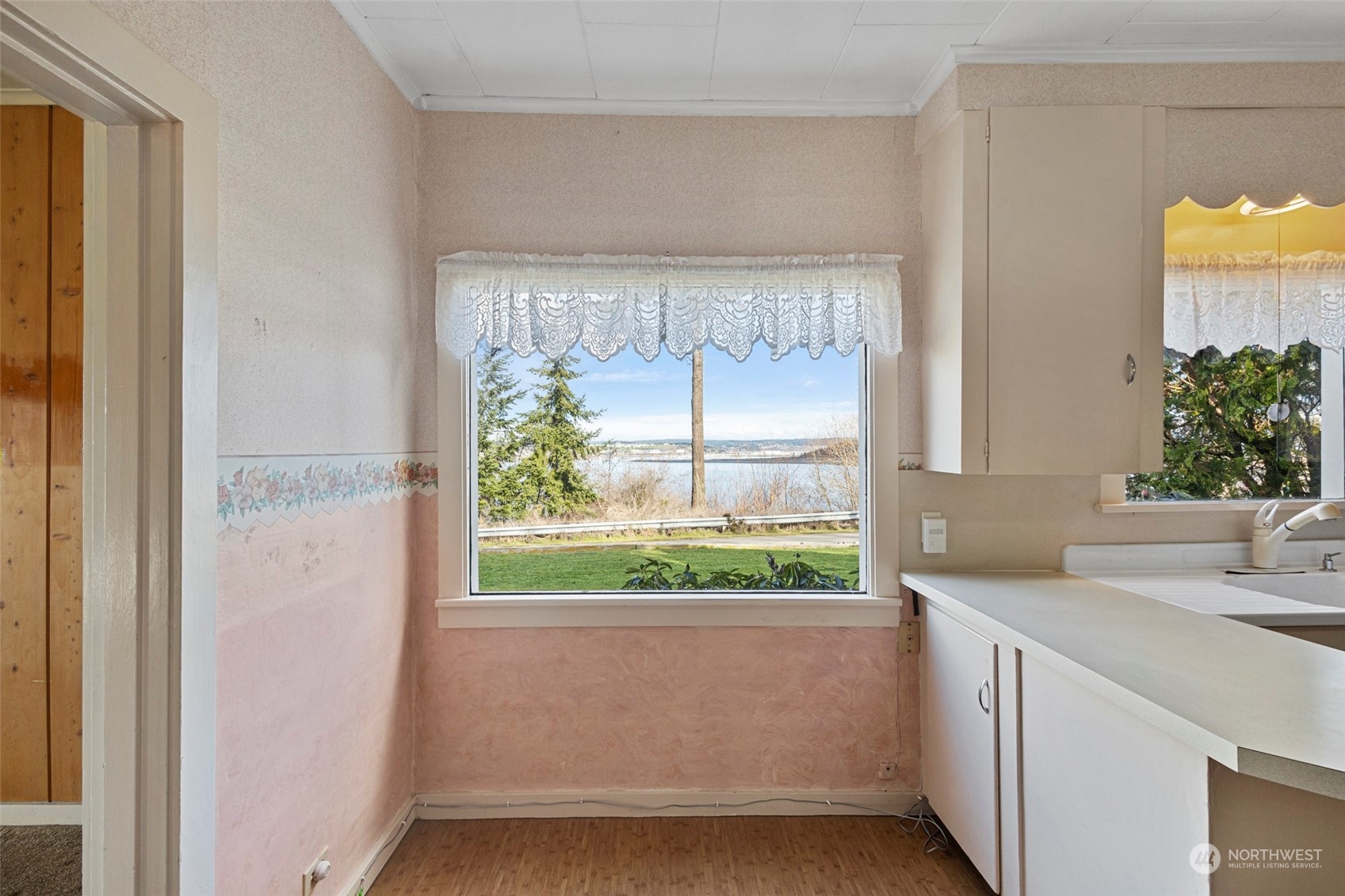 1621 Scenic Heights Road