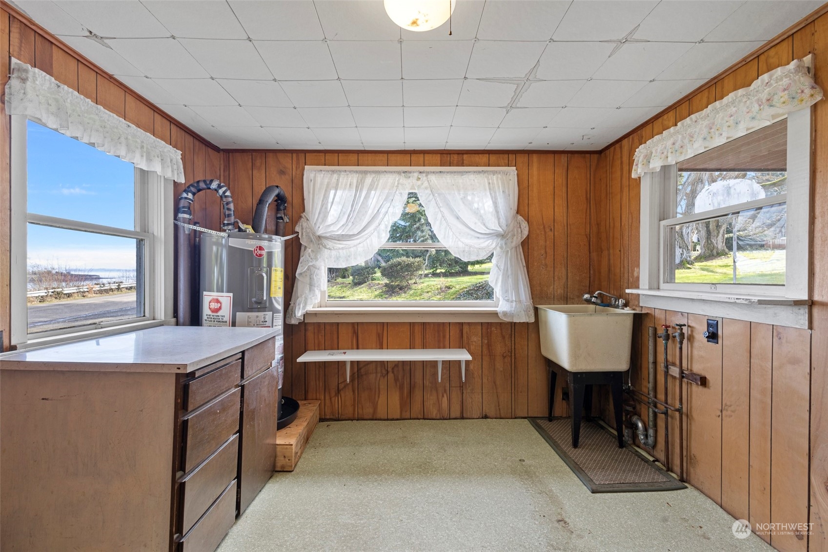 1621 Scenic Heights Road