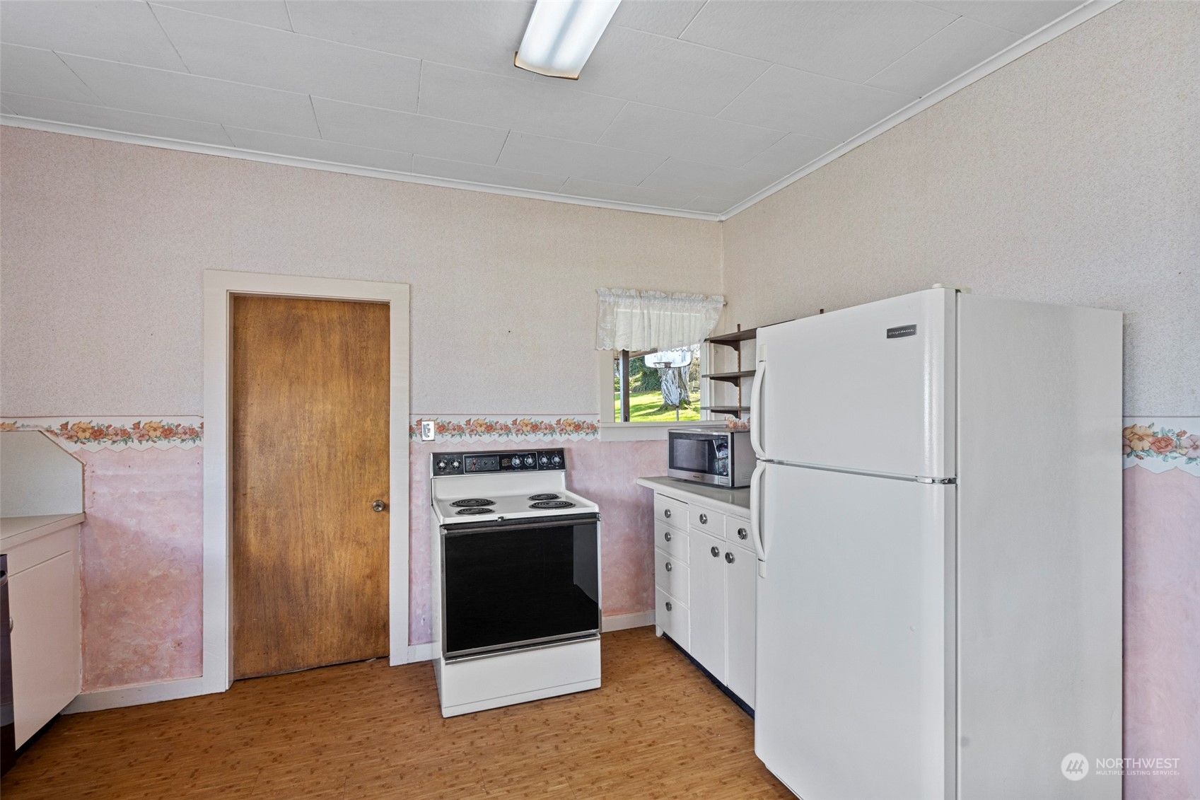 1621 Scenic Heights Road