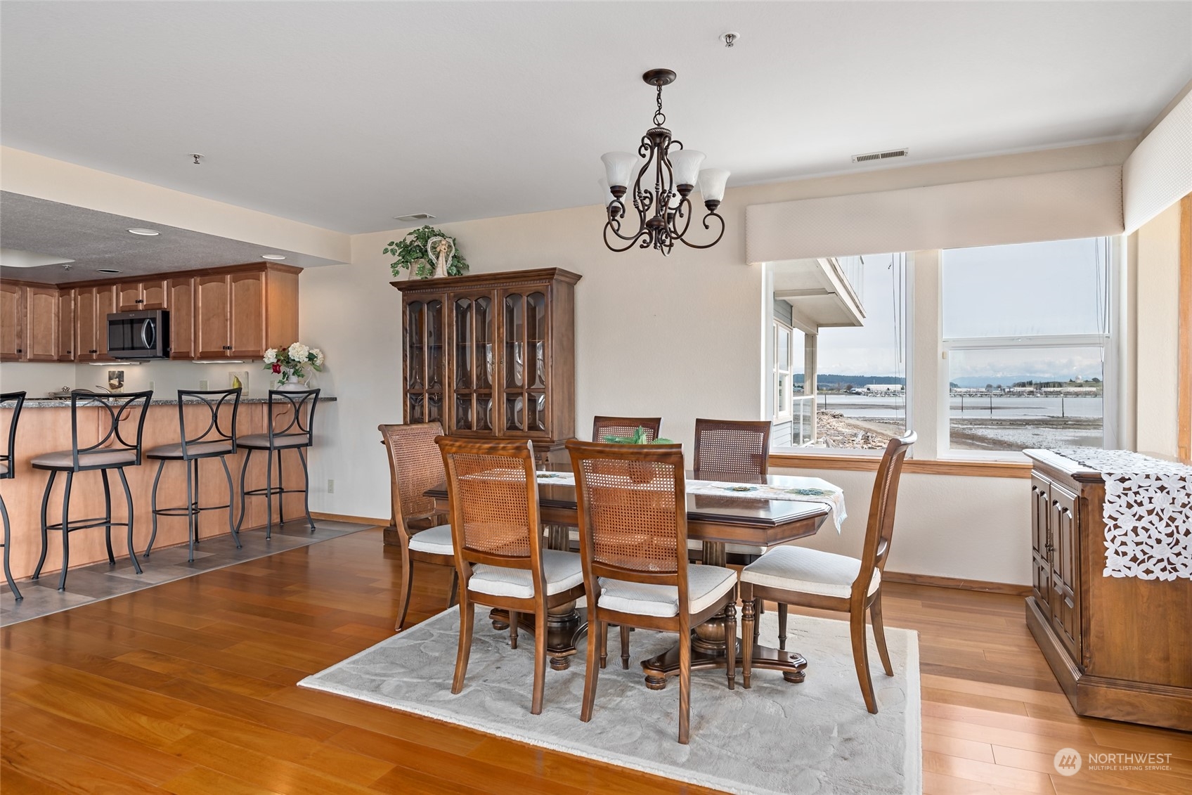 651 SE Bayshore Drive Unit: E202