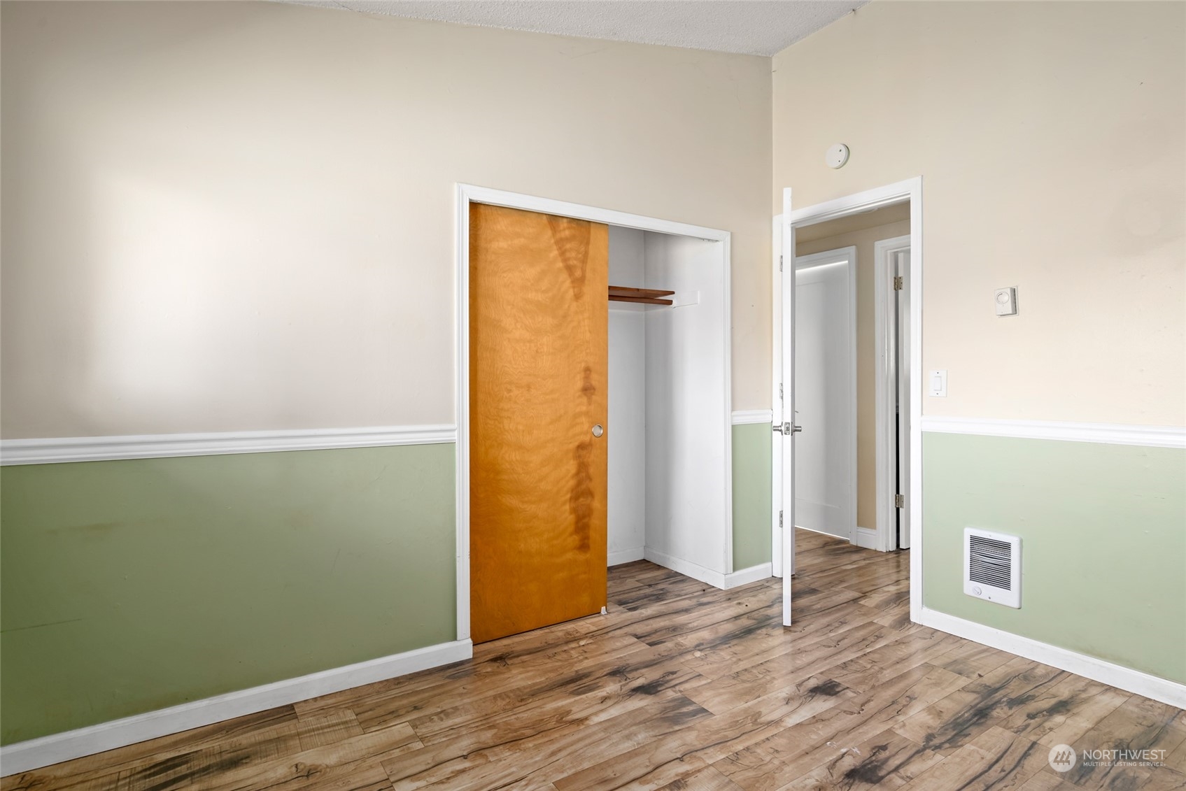 1081 SW Heller Street