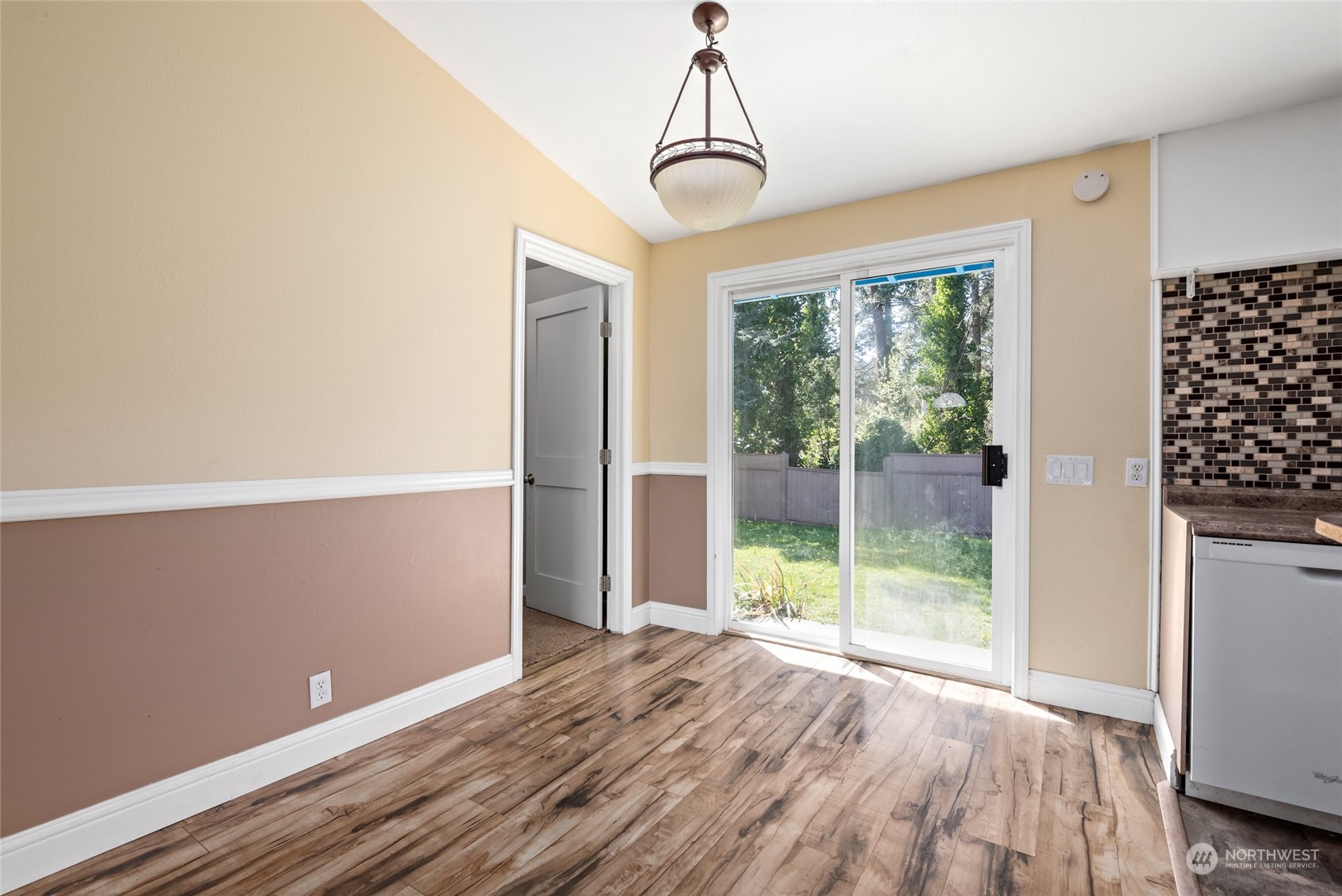 1081 SW Heller Street