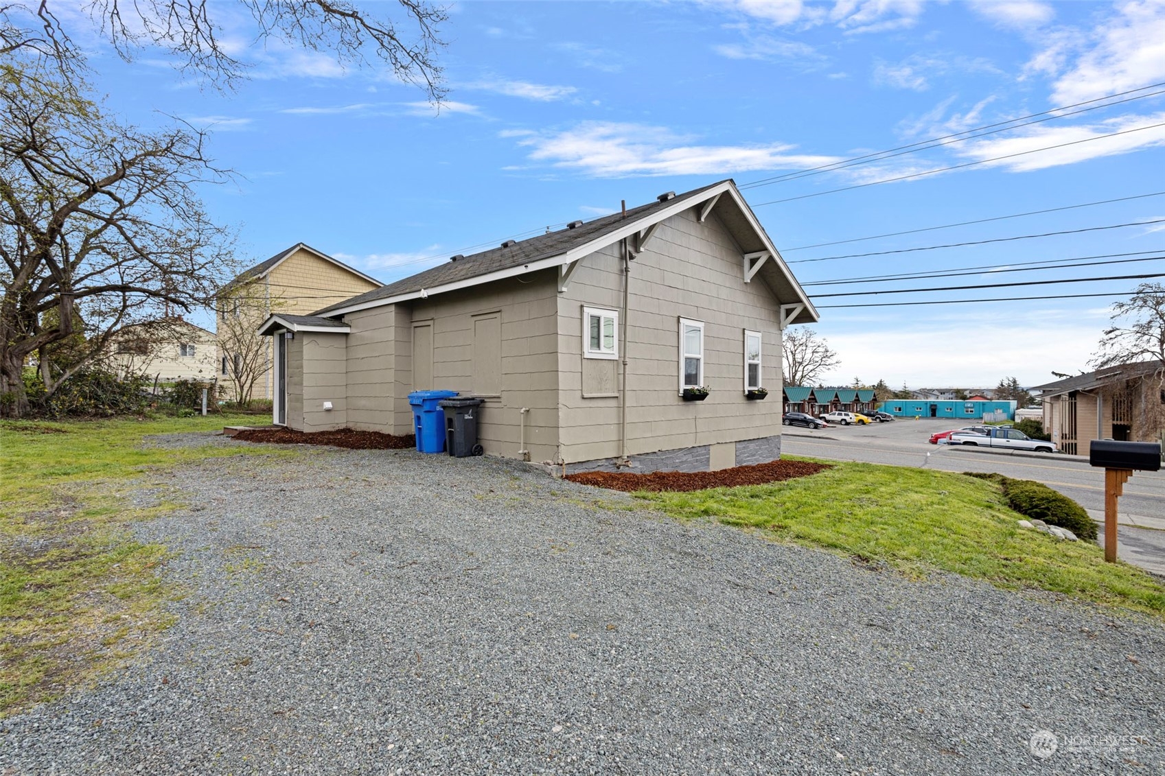 460 SE Barrington Drive