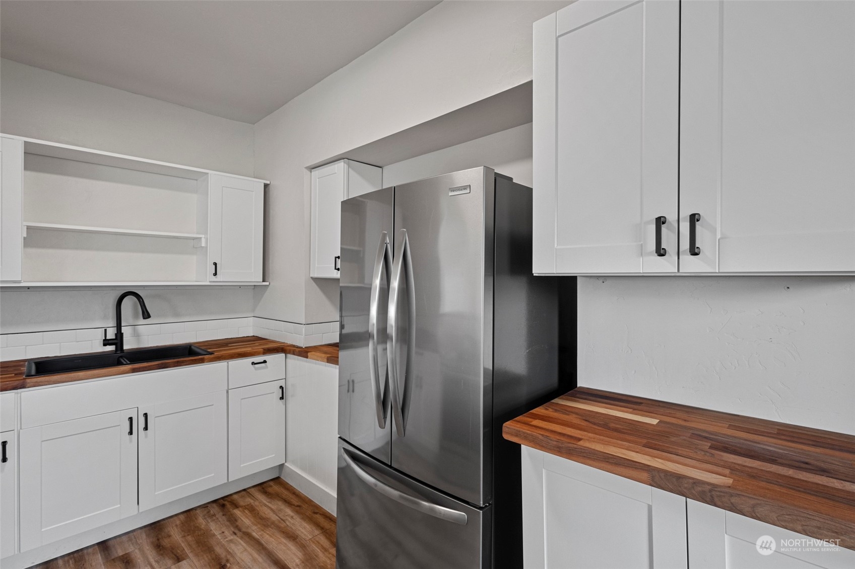 460 SE Barrington Drive