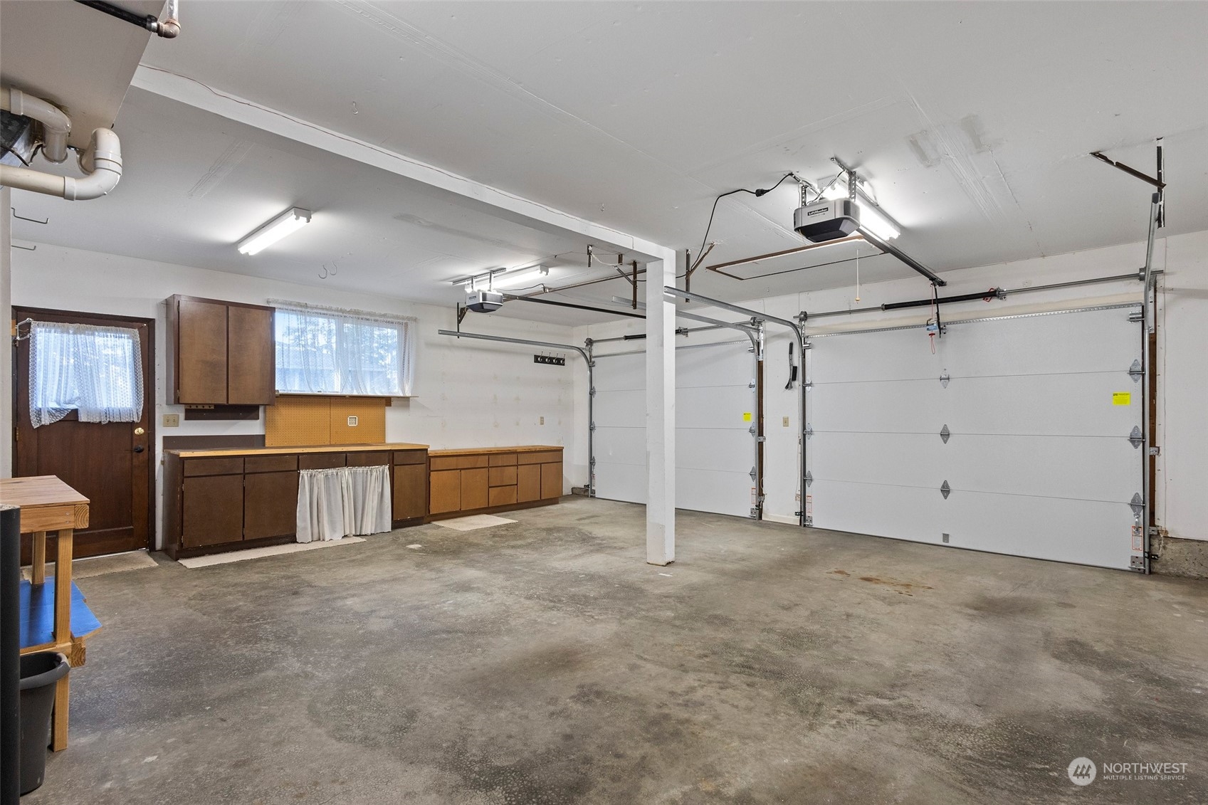 956 SW Capital Street